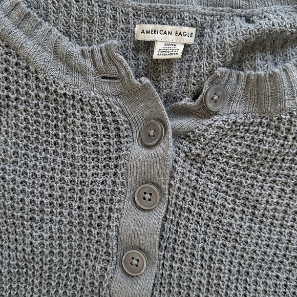 American Eagle Gray Striped Knit Sweater SM - Picture 2 of 3